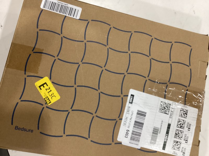 Condition photo showing Good Condition for Bedsure Queen Comforter Set - Olive Green Bed Set, 3 Pieces Cute Floral Bedding, 1 Soft Reversible B