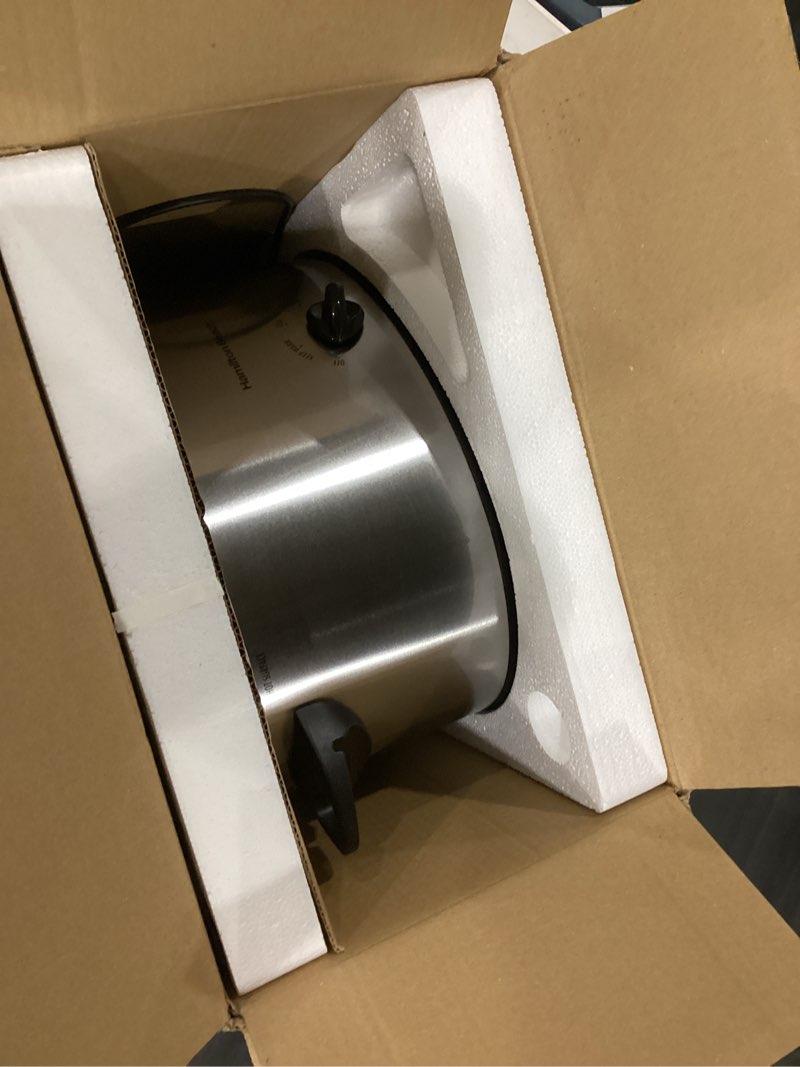 Hamilton Beach 7-Quart Portable Slow Cooker Serves 8+, Dishwasher Safe Crock, Lid Latch Strap for Travel, Brushed Silver Brushed Silver 7 Quarts