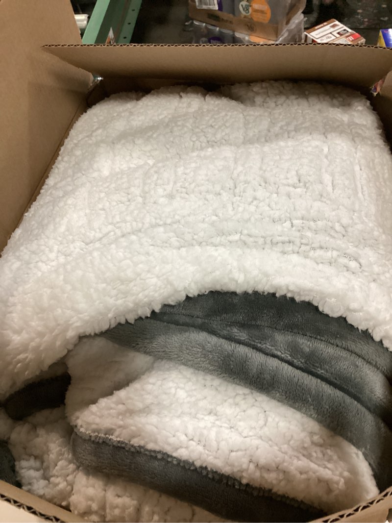 Condition photo showing Good Condition for Bedsure Electric Blanket King Size - Dual Control Heated Blanket King Size, Fast Heating with 10 Time Settings & 10 Heat Settings, Warm Gift for Grandma (100x90 inches, Grey) 01 - Grey King