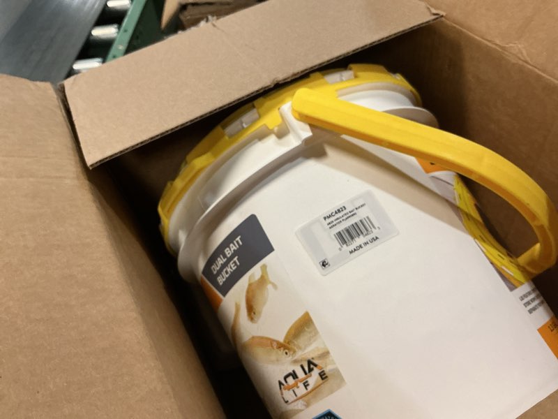 Condition photo showing Good Condition for Frabill Buckets & Accessories Aerated Dual Bait Bucket