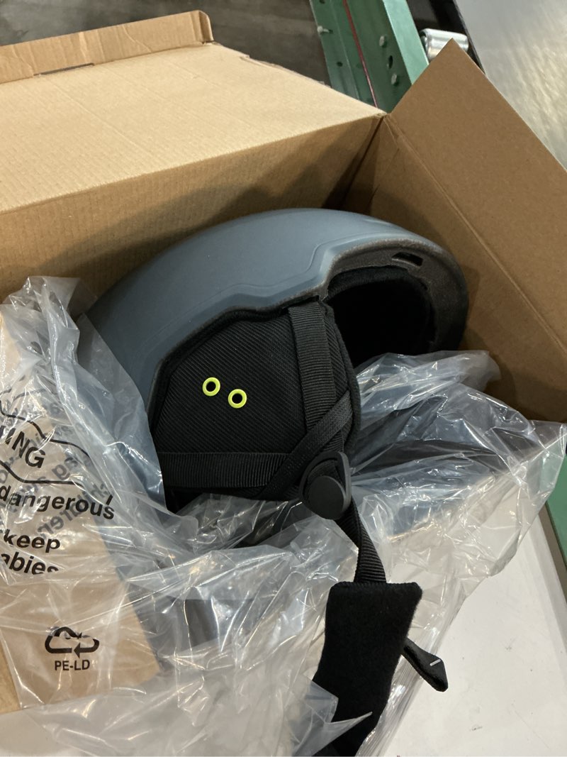 Condition photo showing Good Condition for mountalk ultra-lightweight ski/snowboard helmet for men,women & kids - adjustable fit,meets astm safety standards - perfect for youth,adults,children, snowboarding gear & accessories matte navy blue l / 60-63 cm