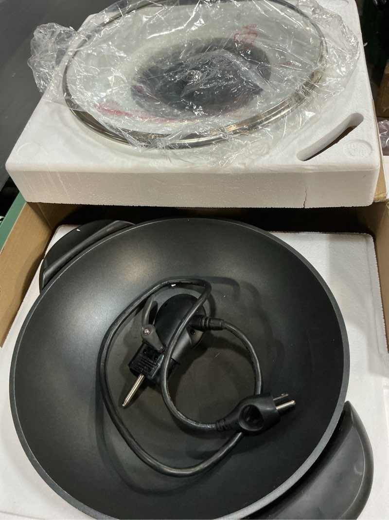 Condition photo showing Good Condition for breville the hot electric wok, one size, grey