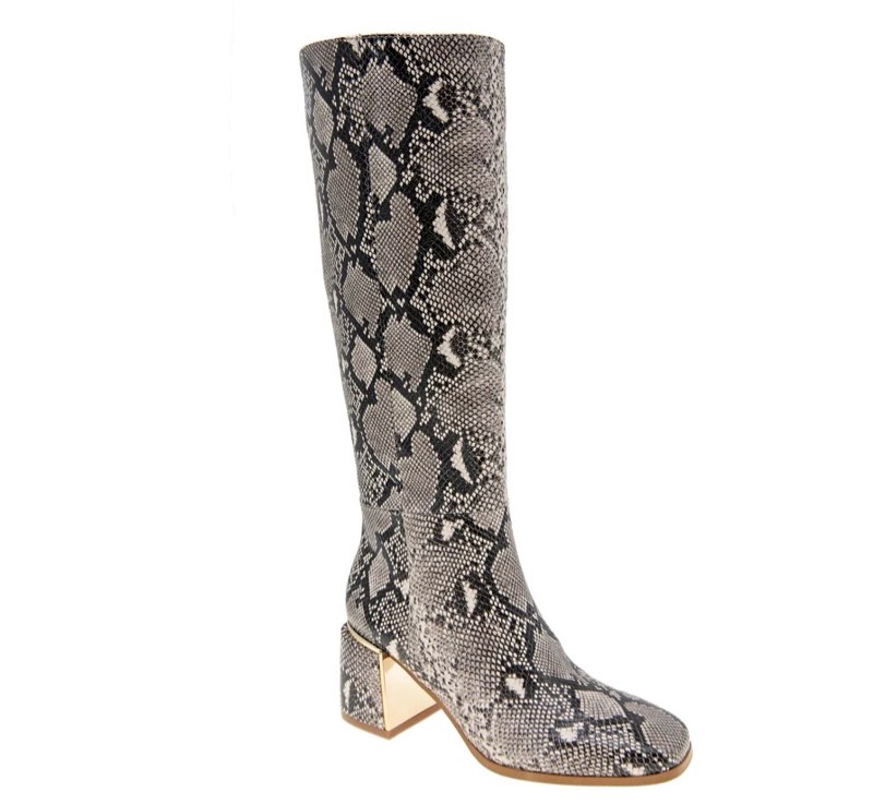 BCBGeneration Women's SEENA Fashion Boot, 5.5