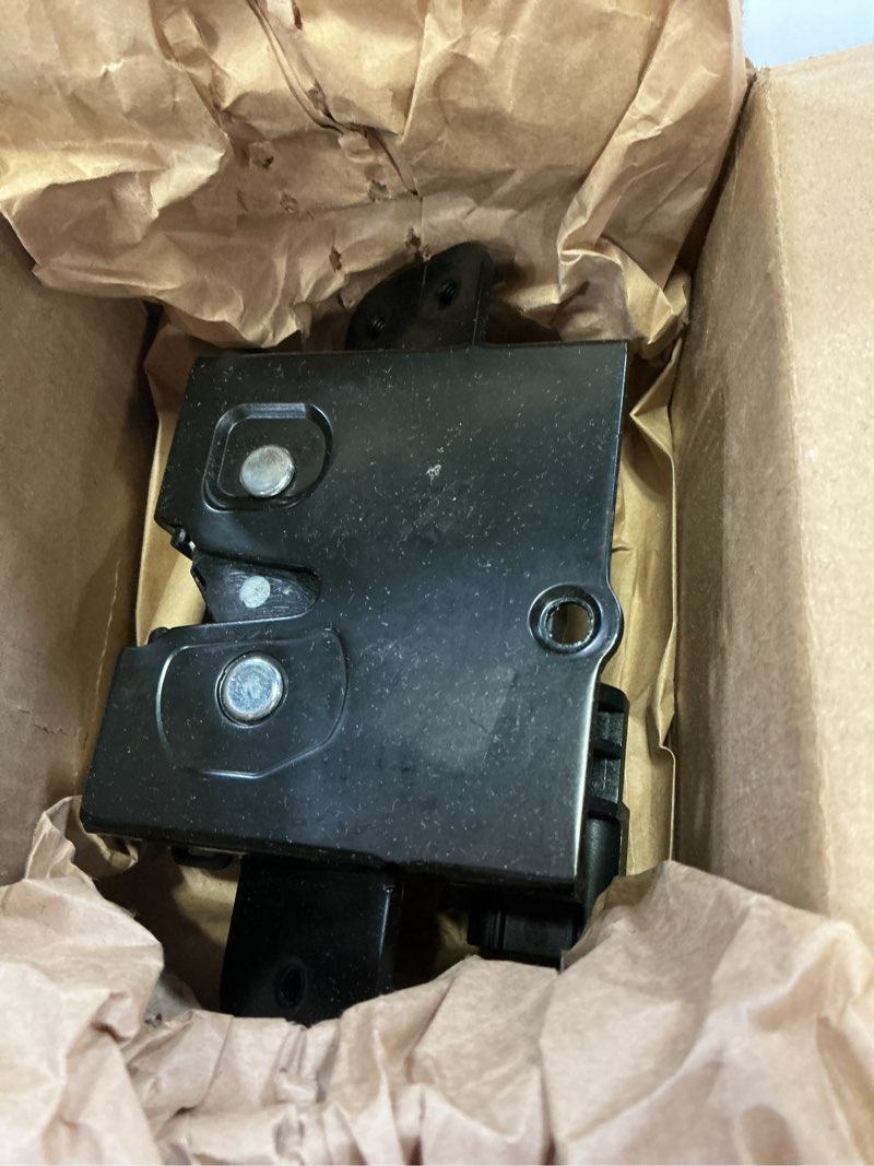 Condition photo showing Good Condition for liftgate lock actuator w/latch tailgate trunk latch lock fits for 07-17 gm selected models (w/o power liftgate). replaces oem 13501871, 13502697, 931-299, 72158 manual liftgate