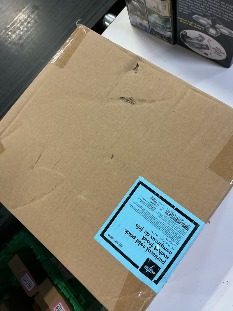 Condition photo showing New/Like New for medline deluxe perineal cold packs with adhesive strip, 4.5" x 14.25", pack of 24, ideal for postpartum perineal care deluxe - with adhesive strip