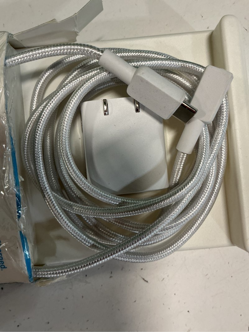 https://lotting-media.assets.bidfta.com/lotting_fe12da19-efd8-4996-b760-69ea2d84c297