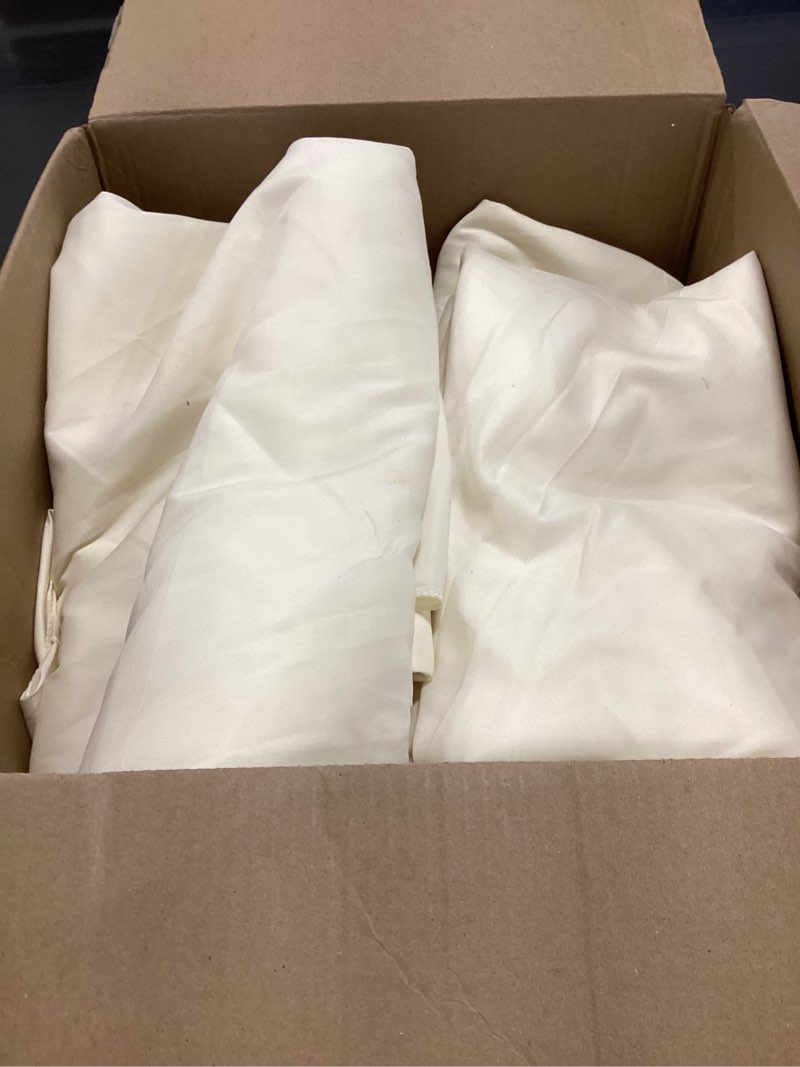 Condition photo showing As Is for 10 Pack Round Tablecloths - 120 Inch Beige Polyester Cover, Stain and Wrinkle Resistant Washable Fabric Cloth for Wedding Banquet Parties Beige 10 Pack 120 Inch Round