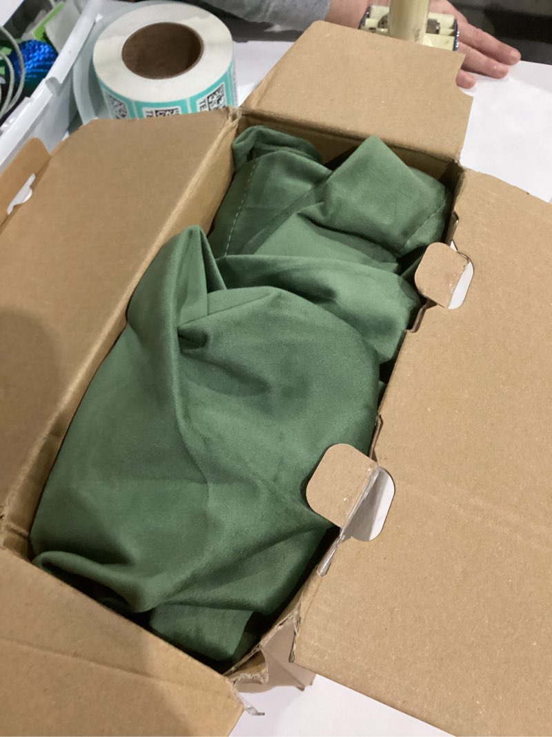 Condition photo showing New/Like New for MIULEE Velvet Curtains 84 inches 2 Panels - Luxury Blackout Curtains for Bedroom Living Room Thermal Insulated Super Soft Window Drapes Rod Pocket & Back Tab, Olive Green, W52 x L84 inches 52\"W x 84\"L (Pack of 2) Olive Green