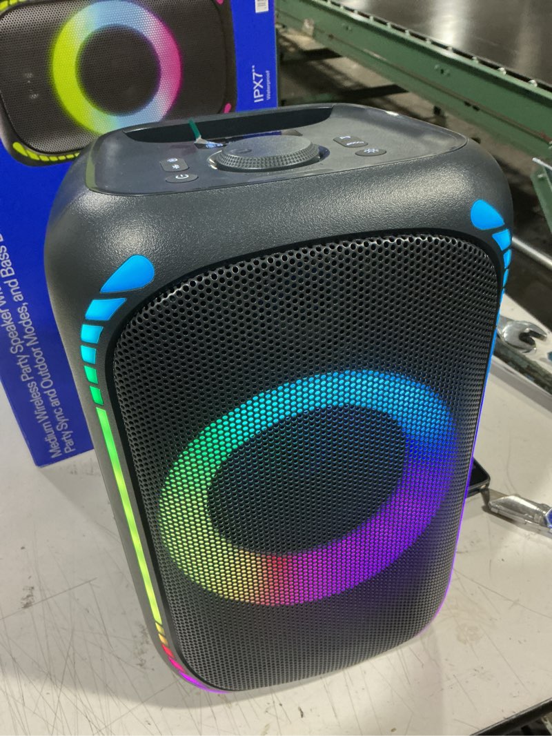 Condition photo showing Good Condition for onn medium party speaker gen. 2, 15.08"