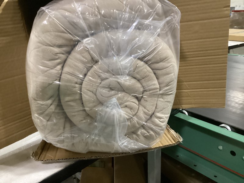 Condition photo showing New/Like New for Japanese Floor Mattress Futon Mattress, 100% Cotton Washable Cover, Roll Up 2.5" Thick Tatami Mat, Portable & Foldable Floor Bed Mattress for Sleeping, Guest Room, Dormitory (Queen, Coffee) Queen(80"L x 60"W x 2.5"Th) Khaki