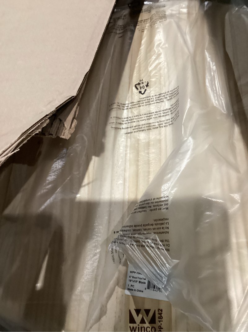 Winco 18" x 19" x 42" Wooden Pizza Peel With 42" Handle