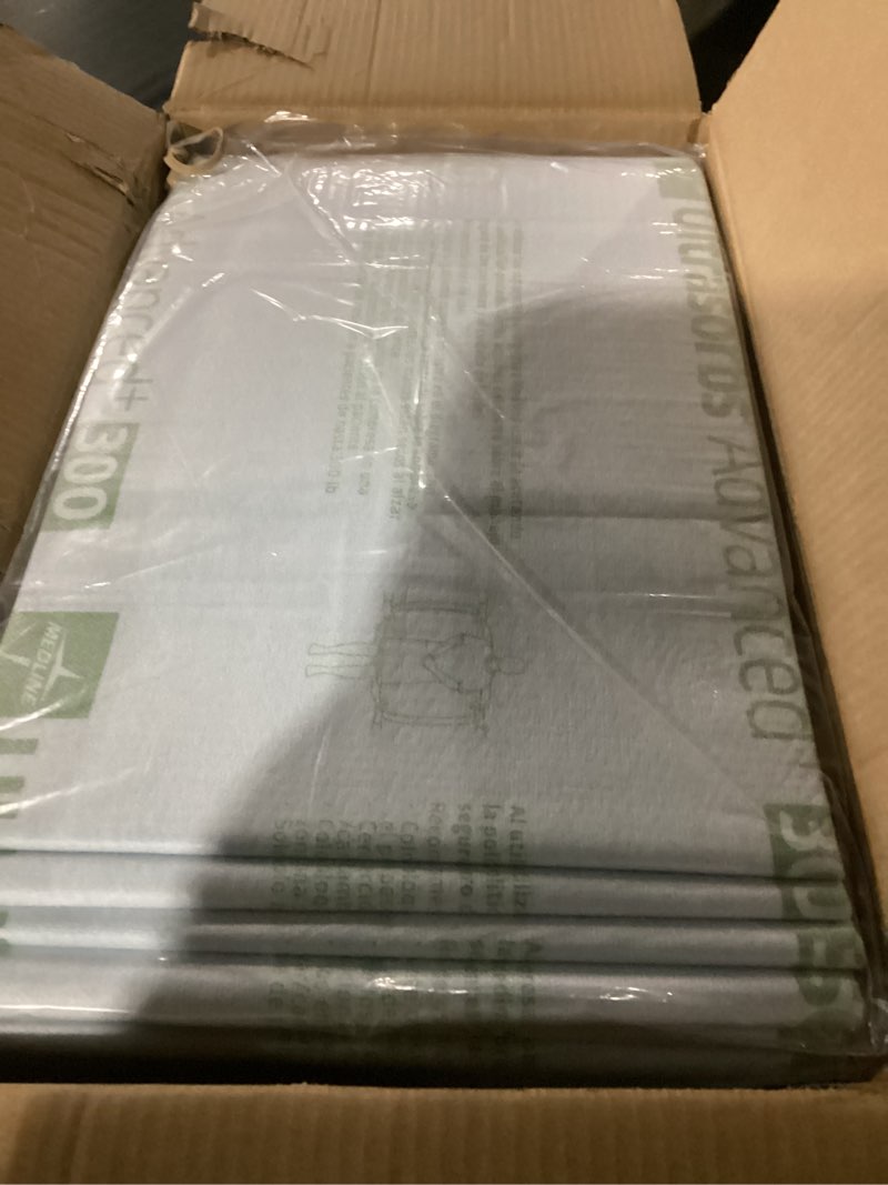 Condition photo showing Good Condition for Medline Ultrasorbs AP Underpads 31 x 36 White 10/Pack ULTRSORB3136