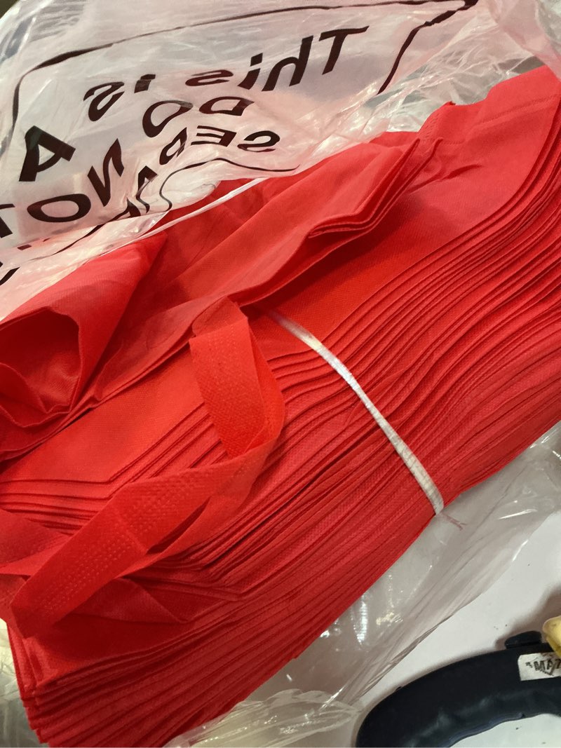 Condition photo showing New/Like New for windyun reusable grocery bags large non woven shopping bags with handles foldable portable tote, 16x6x12 inch red 100
