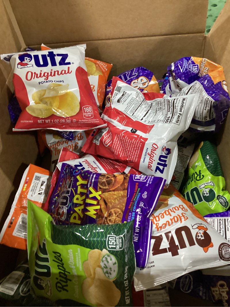 Condition photo showing New/Like New for best by 5.2026. utz best of utz 30 count snack box variety pack of classic favorites: original potato chips