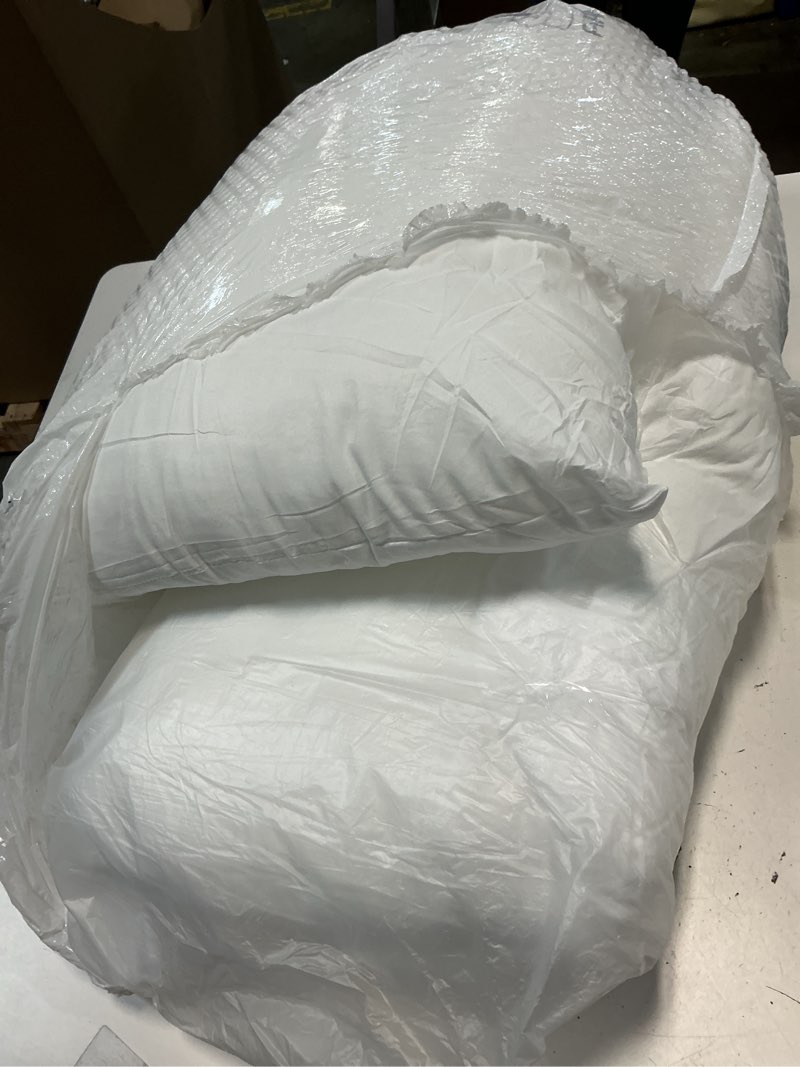 Condition photo showing As Is for MIULEE 26x26 Throw Pillow Inserts Set of 2, Decorative Throw Pillows for Couch Sofa Bed, 100% Virgin Fiber Filling 2 26x26 Inch(Pack of 2)