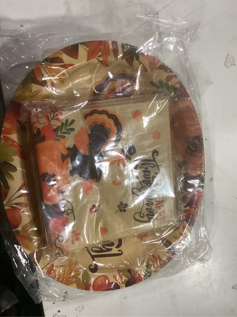 Condition photo showing New/Like New for 100Pcs Thanksgiving Oval Paper Plates and Napkins Set, 10" x 12" Turkey Designed Party Plates, Large Disposable Dinner Plates for Fall Party and Thanksgiving Day