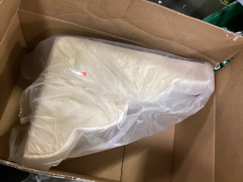 Condition photo showing Good Condition for Dog Stairs for Small Dogs 19.7" H, Curved Dog Step for Puppy, Older or Cat, Medium Pet Ramp for Sofa, Couch or Bed, Ladder with High Density Foam, 4 Step, 15.7x28.3x19.7 inch, Beige Beige 4 15.7x28.3x19.7in