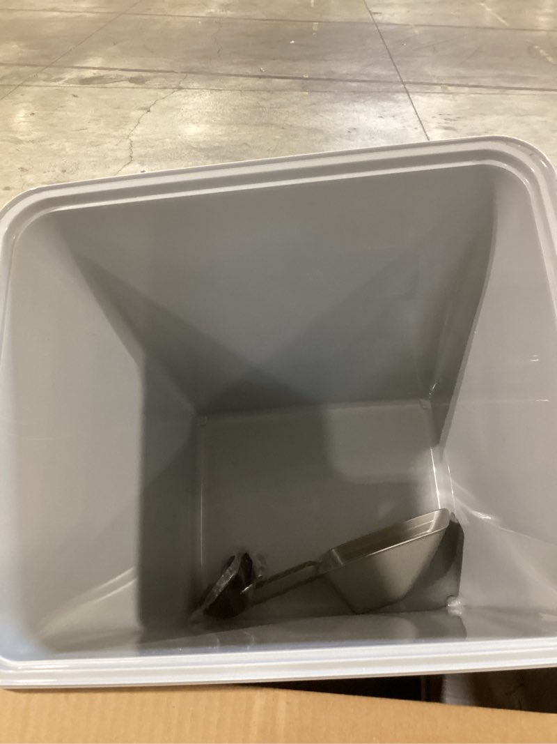 Condition photo showing Good Condition for iris usa dog food storage container with wheels, airtight lid, 2-cup scoop, up to 30 pounds pet food storage, built in scoop storage in lid, versatile pet food bin, portable, bpa free, gray/dark gray 30 lbs dark gray