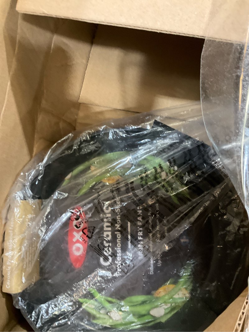 Condition photo showing Good Condition for OXO Professional 10" Frying Pan Skillet, Hard Anodized Ceramic Nonstick Cookware PFAS-Free, Induction Suitable, Stainless Steel Handles, Diamond Reinforced Coating, Dishwasher Safe, Oven Safe, Black 10" Frying Pan Skillet Frying Pan Skillet