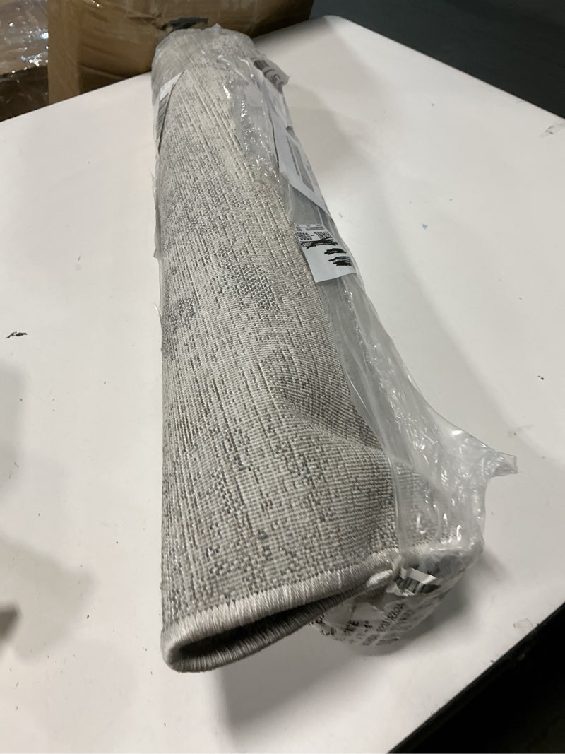 Condition photo showing Good Condition for loloi amber lewis honora collection hon-02 slate/beige 2'-0" x 3'-4" accent rug slate / beige 2' x 3'4" (rectangular)
