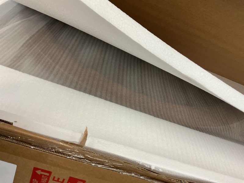 Condition photo showing New/Like New for Soho Baby Everlee 3-in-1 Island Crib, Honey Wood