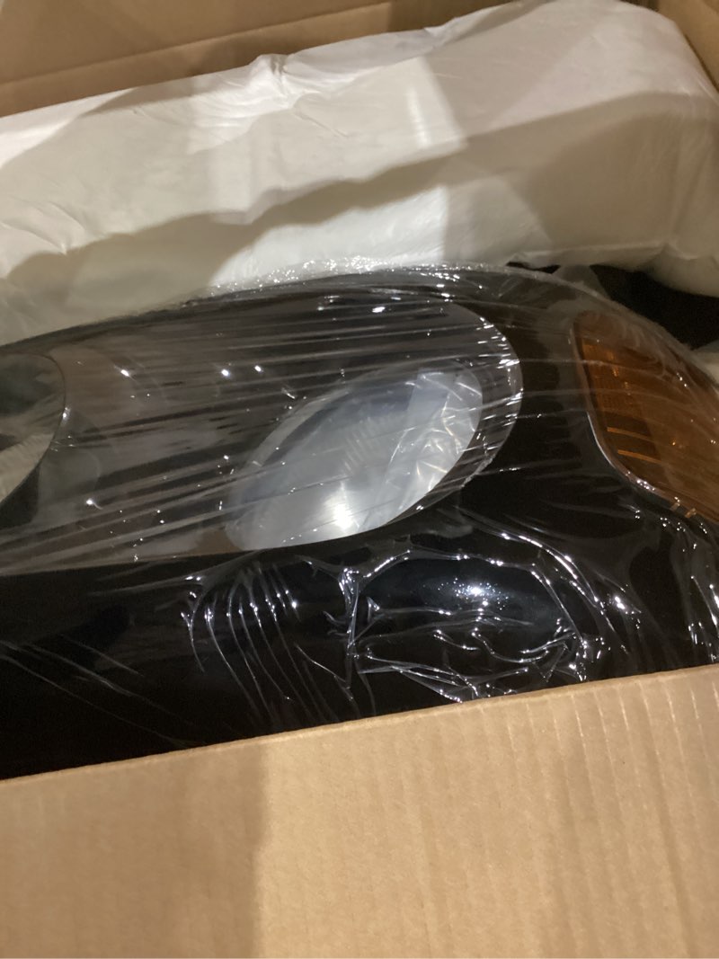 Condition photo showing Good Condition for headlights compatible with freightliner century 2004-2015 pair set front headlamp dot and sae approved (black-led) all led black