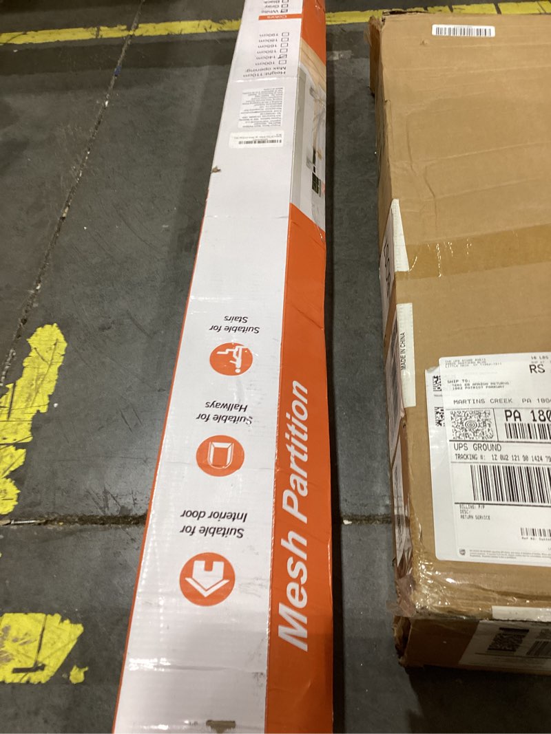 Condition photo showing Good Condition for mesh partition