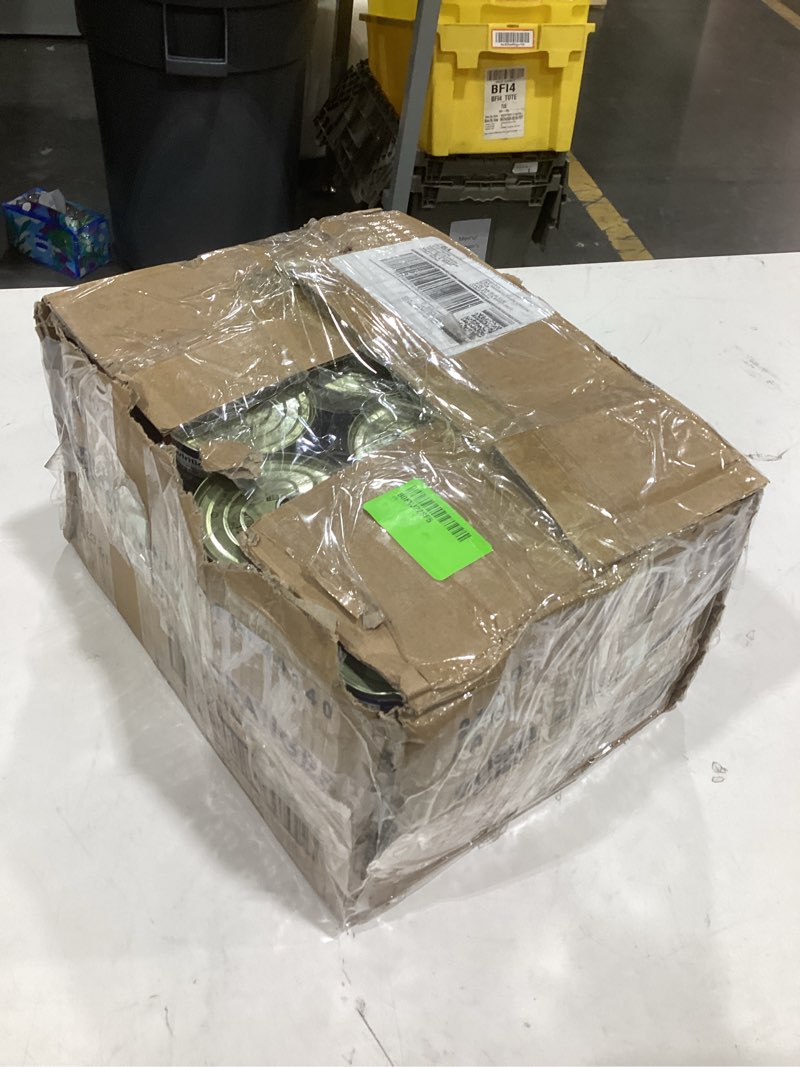 Condition photo showing New/Like New for this is a cardboard case filled with geisha brand mandarin oranges in light syrup.