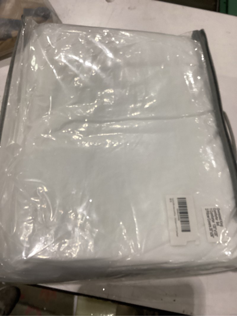 Condition photo showing New/Like New for CozyTide White Oversized King Comforter 120x120,Cotton Farmhouse Shabby Boho Chic Ruffle California King Bed Comforter French Country Rustic Bedding 3PCS (1 Ruffled Comforter+2 Pillow Shams) Oversized King Ruffled White