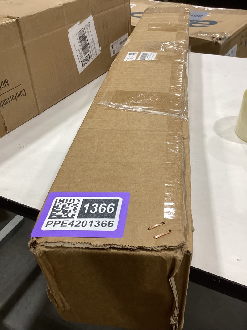 Condition photo showing Good Condition for artificial plants