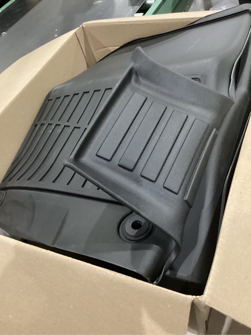 Condition photo showing As Is for smartliner floor mats 2 row liner set black.