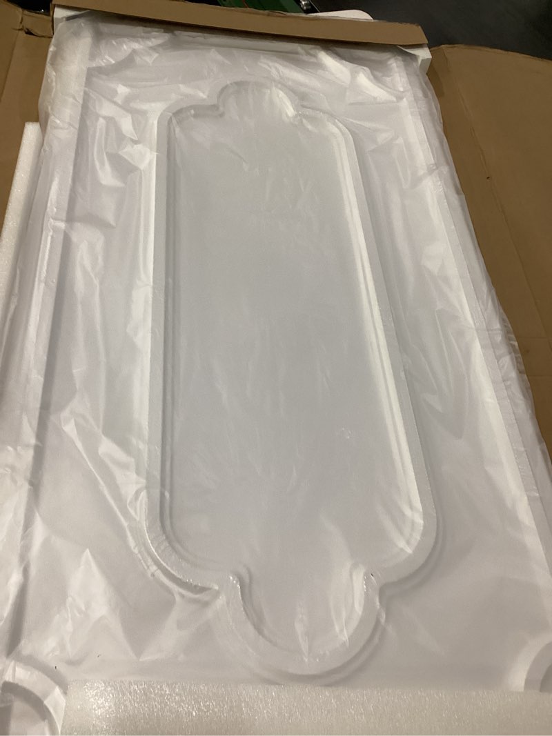 White decorative ceiling piece