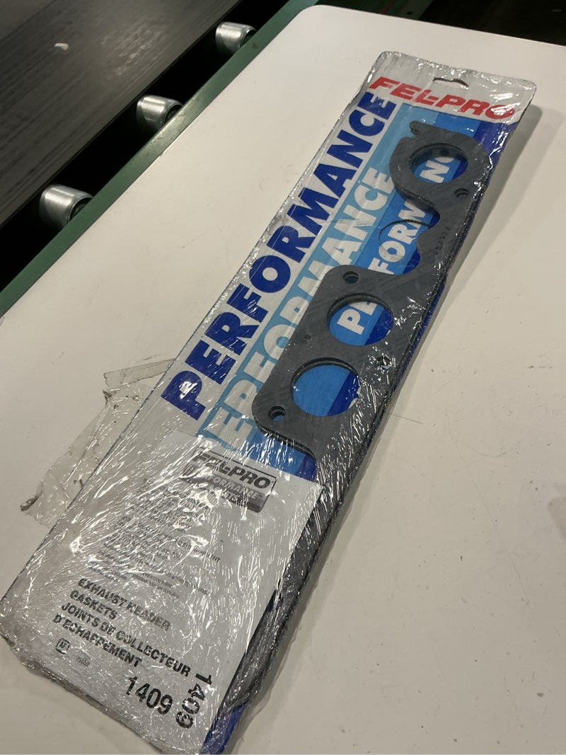 Condition photo showing Good Condition for FEL-PRO 1409 Exhaust Manifold Gasket Set