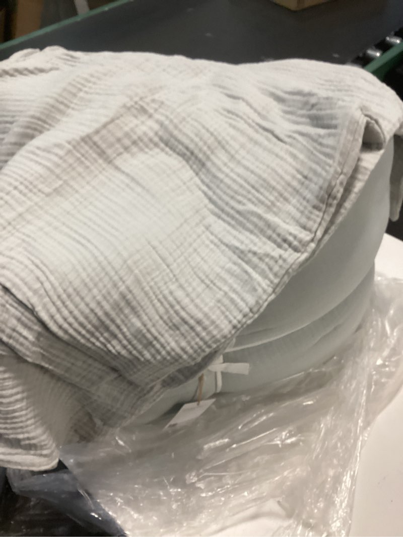 Condition photo showing Good Condition for quince organic cotton gauze duvet cover set light grey king 