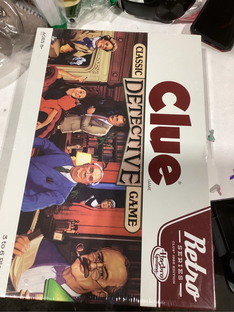 Condition photo showing New/Like New for Hasbro Gaming Retro Series Clue 1986 Edition Board Game, Classic Mystery Game for Kids, Family Board Games for 3-6 Players, Ages 8+ (Amazon Exclusive)