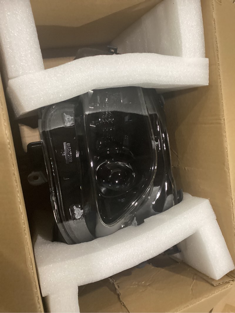 Condition photo showing Good Condition for headlights compatible with jeep cherokee 2014-2018 halogen headlamp assembly w/bulb replace 68102847ae ch2502249 left driver side