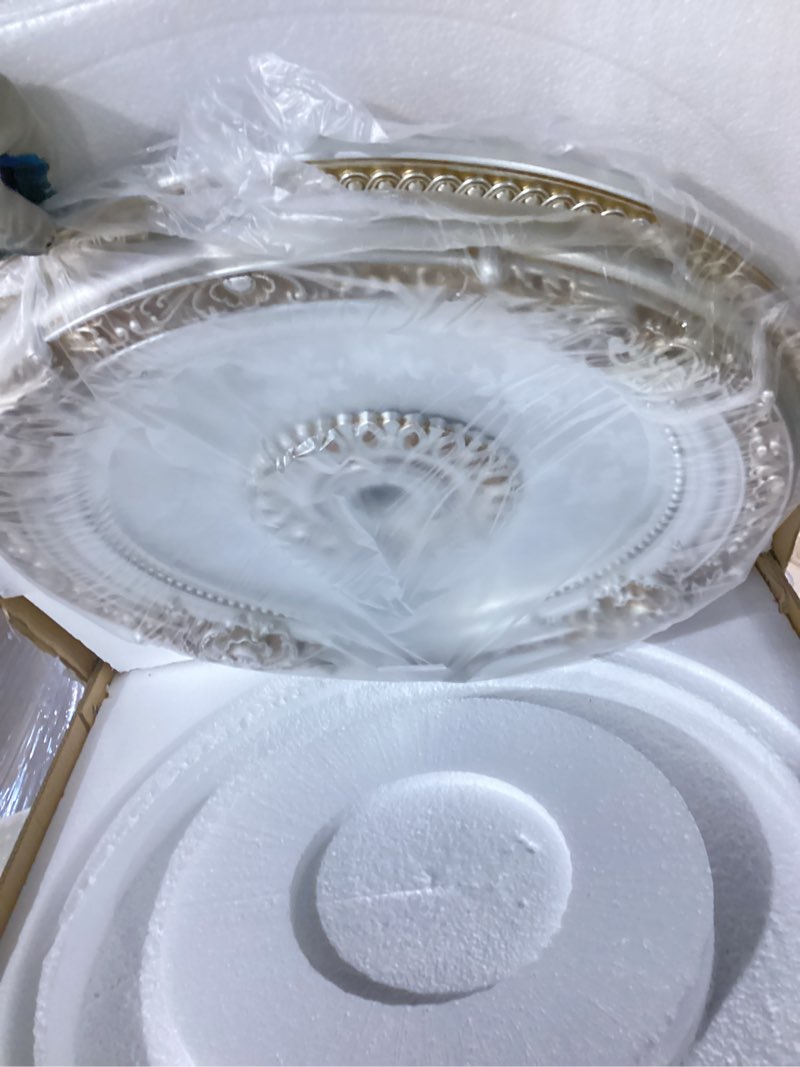 Condition photo showing New/Like New for 24.4 inch decorative ceiling medallion for light fixtures, silver and gold finish ?silver and gold