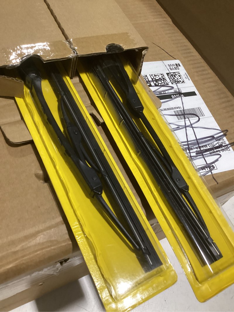 Condition photo showing Good Condition for rain-x 820248 weatherbeater wiper blades, 26" and 17" windshield wipers (pack of 2), automotive replacement windshield wiper blades that meet or exceed oem quality and durability standards 26" and 17" pack of 2