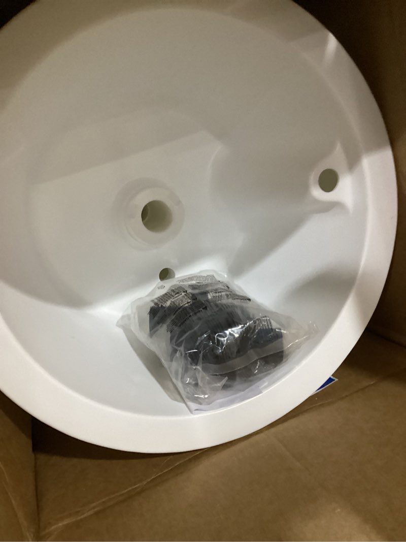 Condition photo showing Good Condition for step2 vero in-pool shade table, cooler side table with 9-gallon basin, umbrella hole, for 15-inch water ledge, white