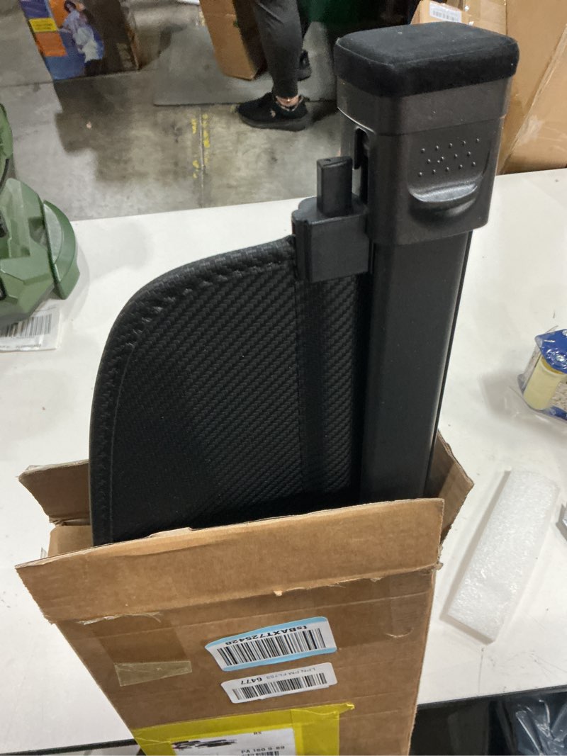 Condition photo showing New/Like New for cargo cover compatible with mercedes-benz glc 2015-2022 glc250 glc300 glc350 glc43 glc-class amg suv accessories retractable rear trunk security cover shielding benz glc cargo cover
