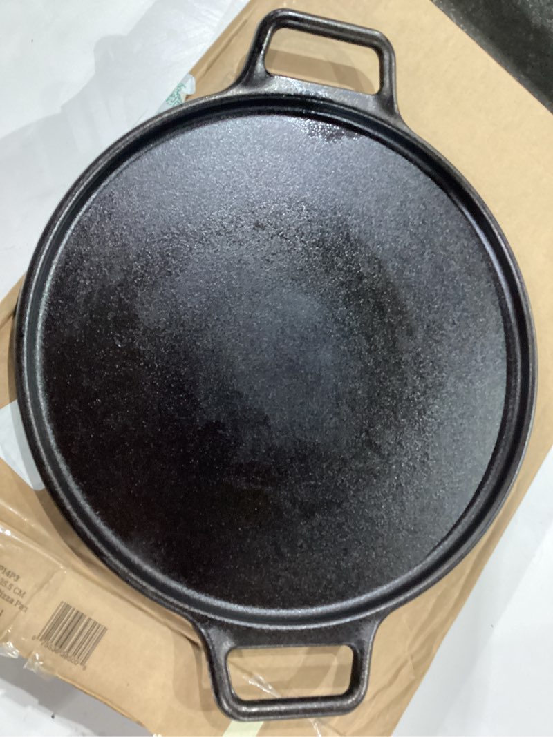 Condition photo showing New/Like New for Lodge BOLD 14 Inch Seasoned Cast Iron Pizza Pan, Design-Forward Cookware