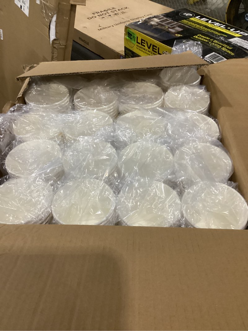 Condition photo showing New/Like New for Amazon Basics Disposable Coffee Cups, 10 ounces, Paper, 1000 Count (Pack of 1), White 10 fl oz 1000 Count