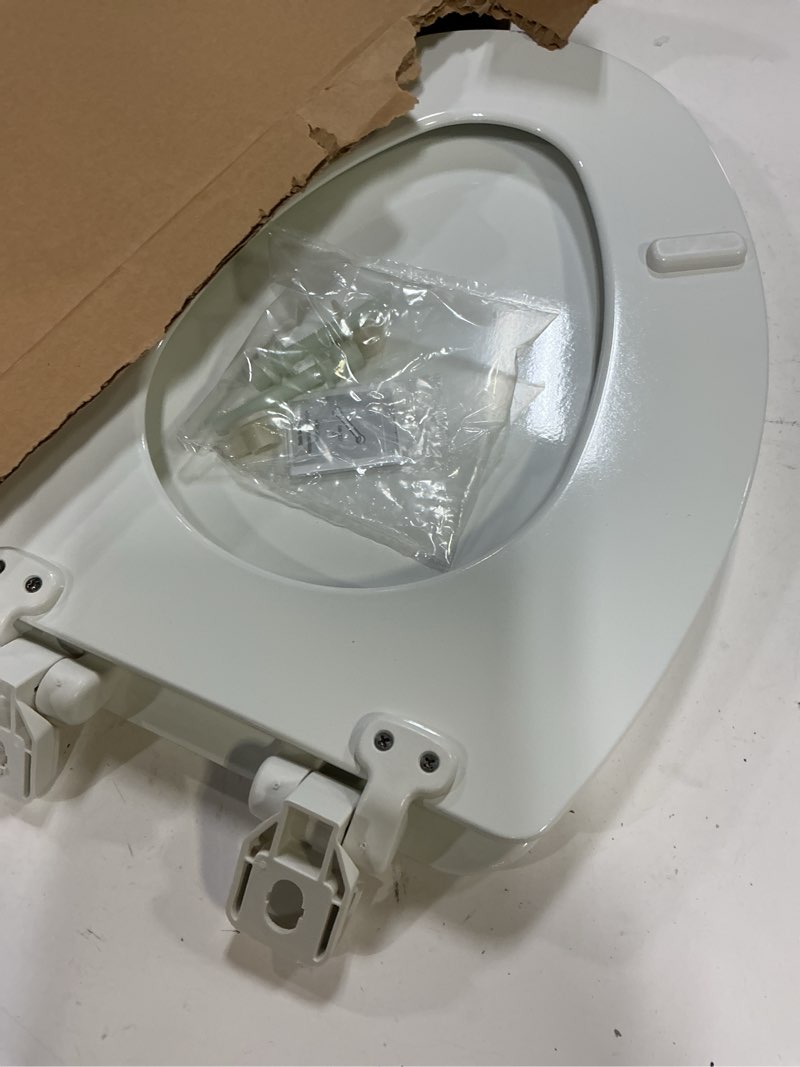 Condition photo showing Good Condition for mayfair linden slow close toilet seat, non slip heavy duty wood, easy install, elongated, white
