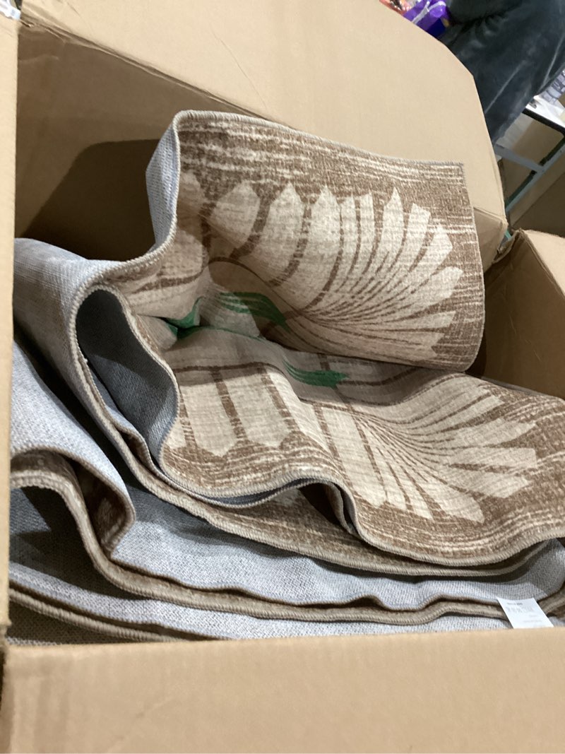 Condition photo showing As Is for (Similar)South Rug