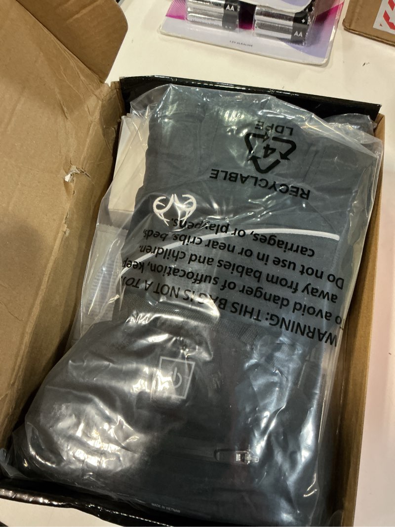 Condition photo showing Good Condition for realtree adult heated gloves  size: l/xl