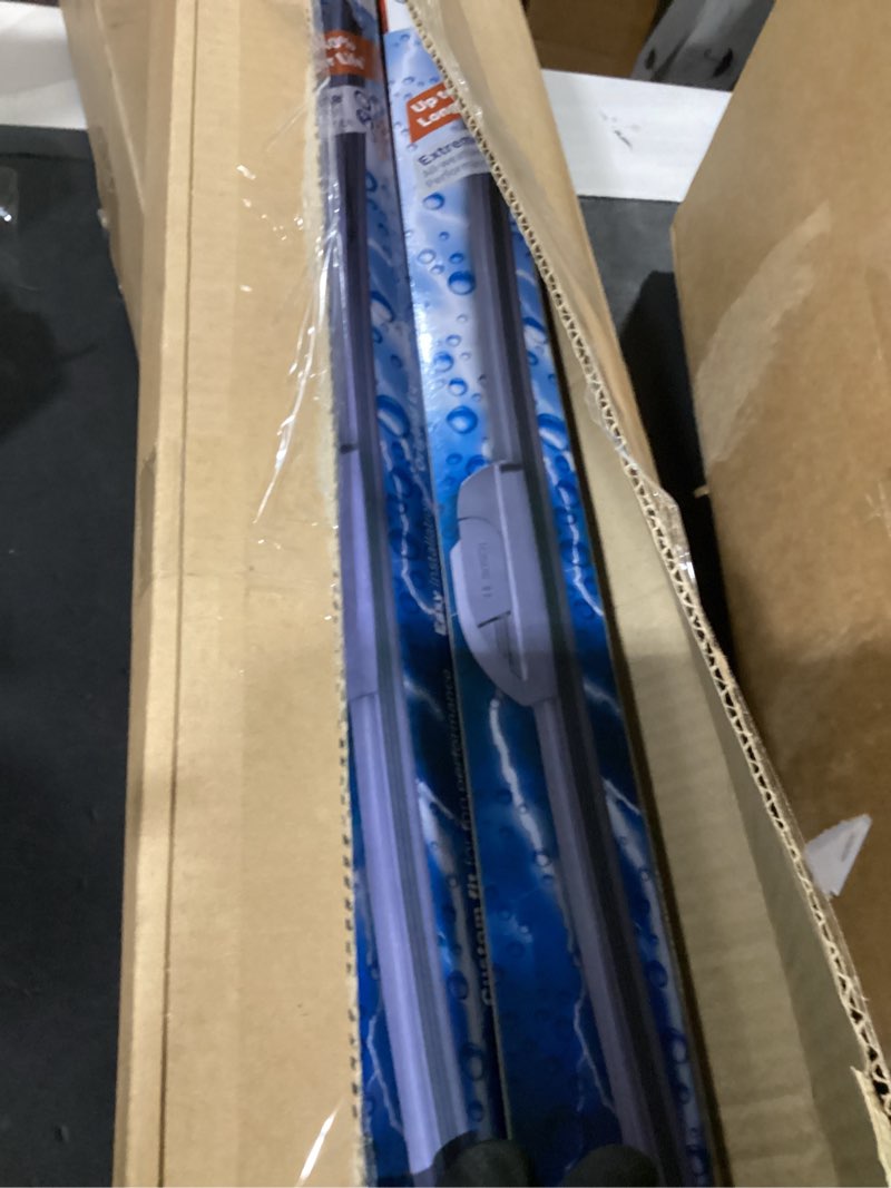 Condition photo showing Good Condition for bosch 26a20a icon beam wiper blades - driver and passenger side - set of 2 blades (26a & 20a) front (26a & 20a) icon combo pack (front)