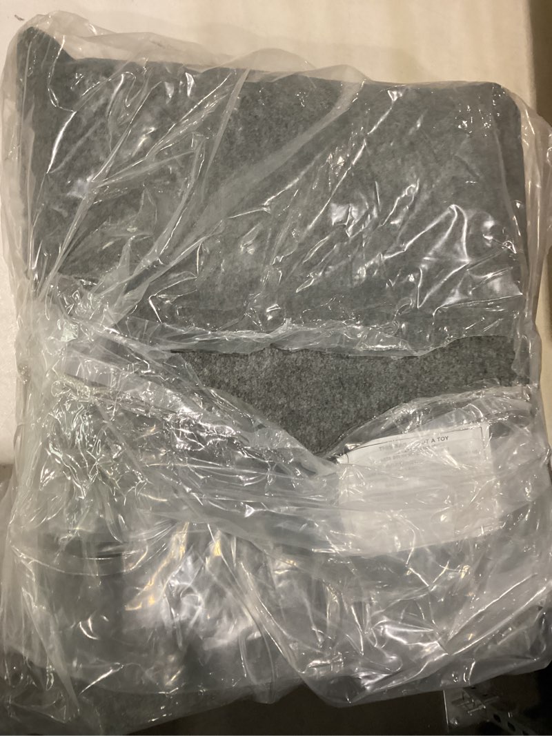Condition photo showing Good Condition for resare non slip rug pad gripper - 5x7 feet 1/4" extra thick felt under rug for area rugs and hardwood floors,super cushioned non skid carpet padding 5' x 7' (rectangular) 1/4" thick