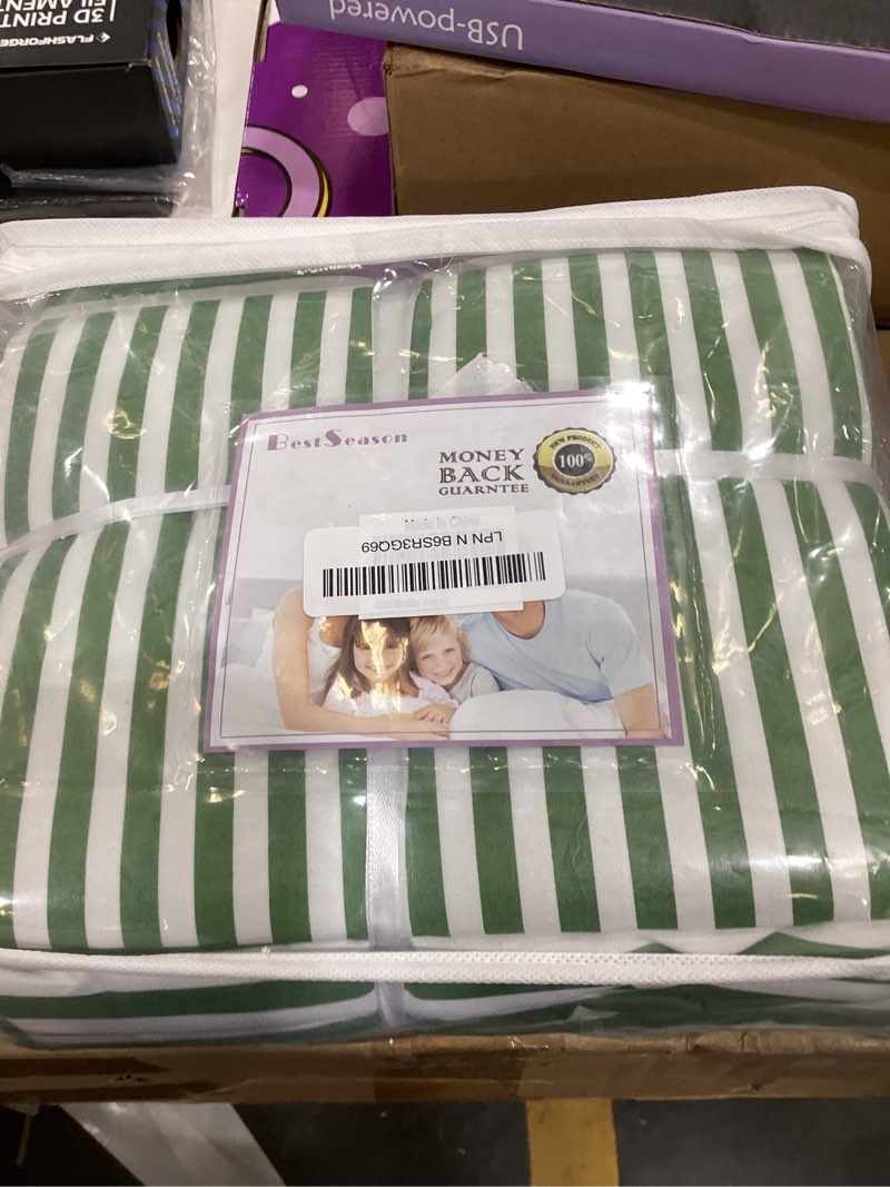 Condition photo showing Good Condition for Best Season Queen Size Sheet Set 4 Piece -Pinstripe Microfiber Soft Durable Bedding Sheet Set,Deep Pocket,Stain,Fade & Wrinkle Resistant (Stripe Grass Green) Stripe Grass Green Queen