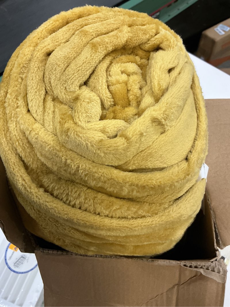 Condition photo showing Good Condition for Bedsure Fleece Blanket Queen Blanket Gold Yellow - Bed Blanket Soft Lightweight Plush Fuzzy Cozy Luxury Microfiber, 90x90 inches Mustard Yellow Queen (90" x 90")