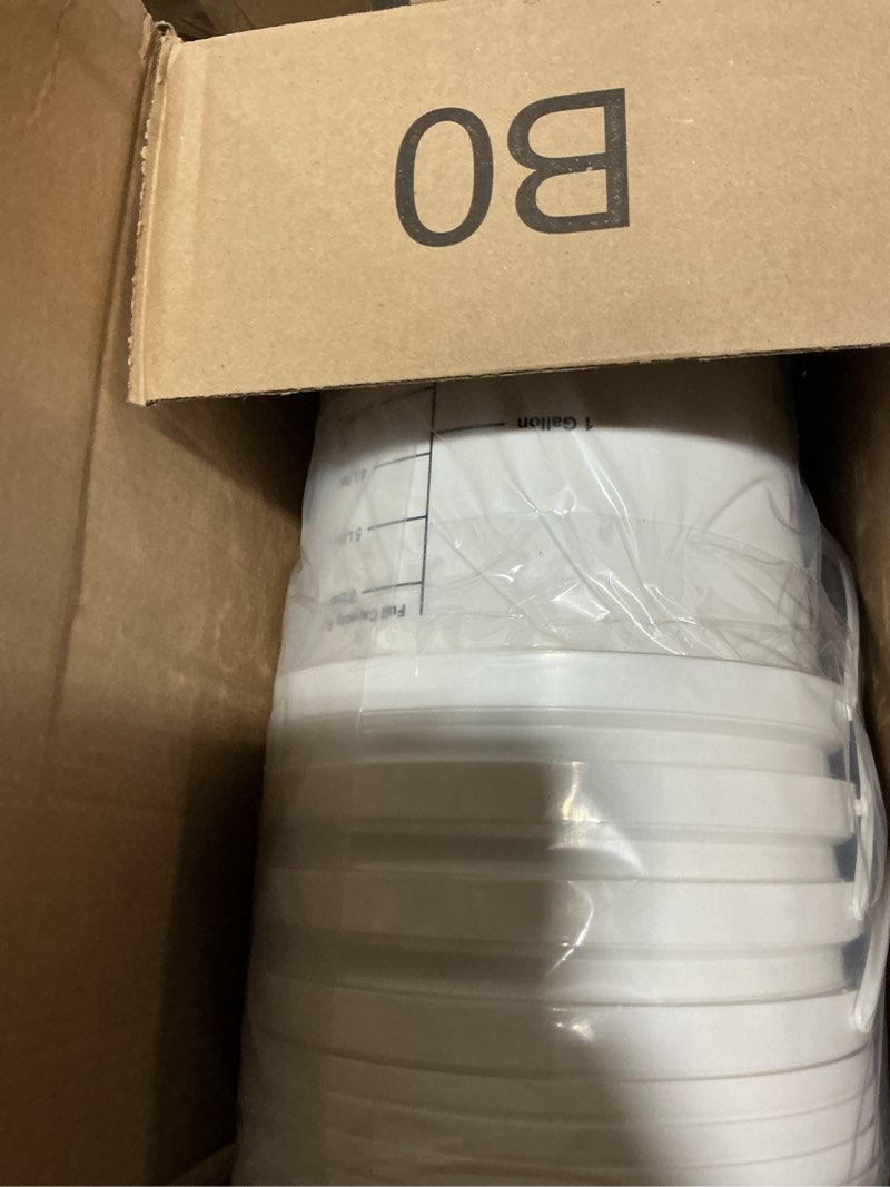 Condition photo showing Good Condition for 4 Pcs White 2 Gallon Fermentation Bucket with Twin Bubble Airlock Grommets Lid Brewing Wine Fermenter Fermentation Kit for Home Beer Wine Mead Other Fermented Beverage